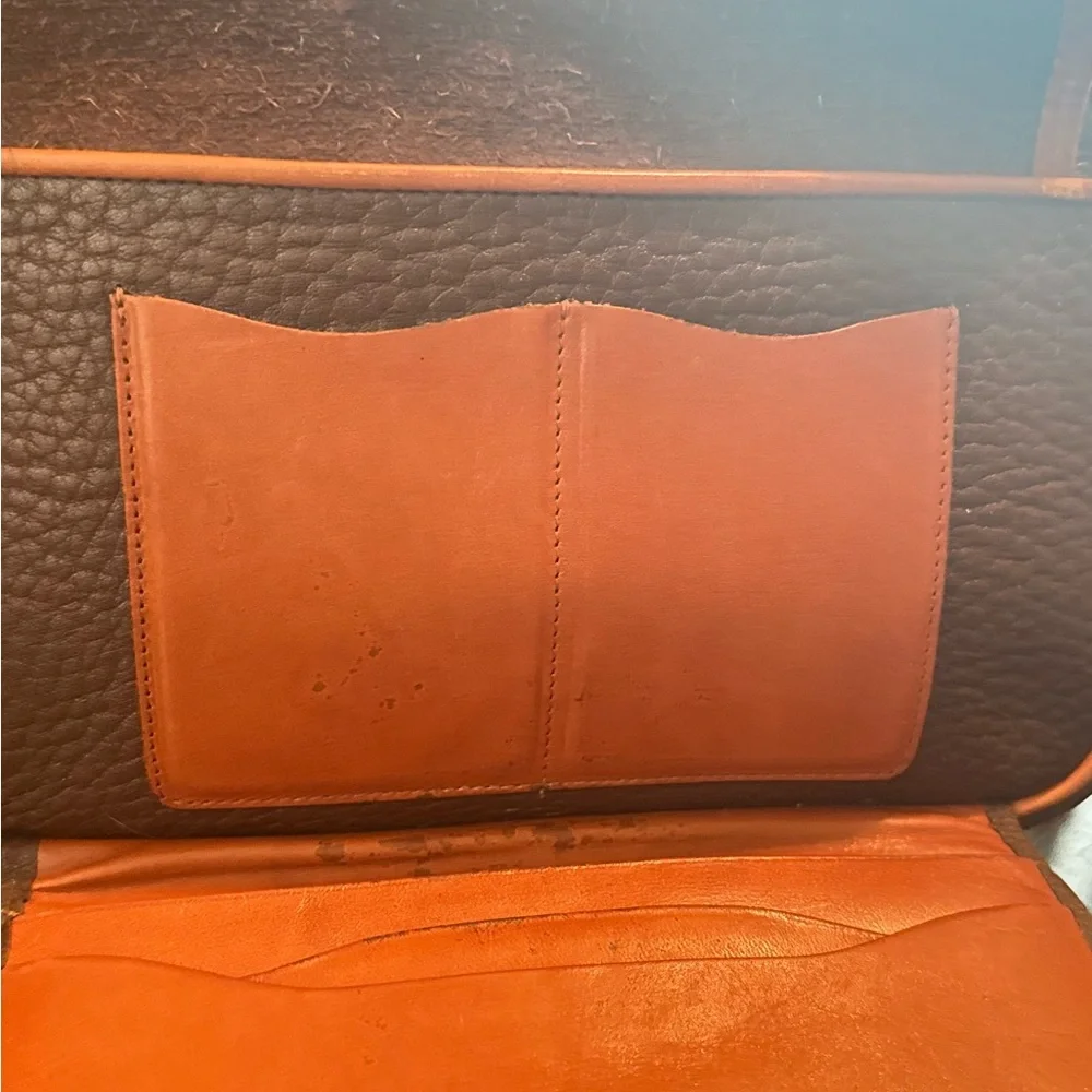 Classic Black Leather Crossbody Bag - Picture 7 of 9
